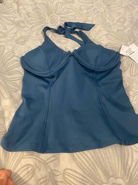 Athleta 34B-C NWT tankini top